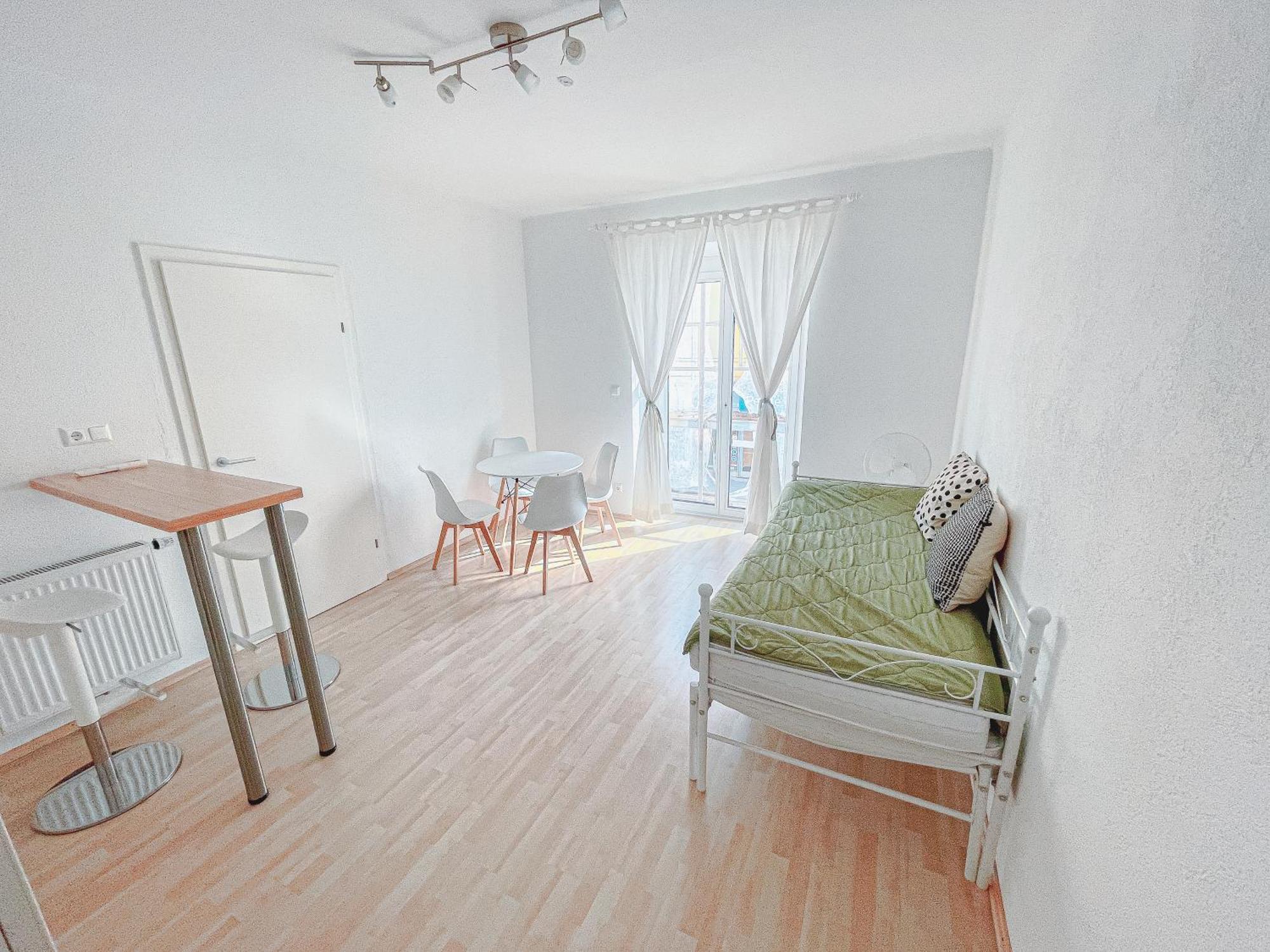 Contactless Self-Check-In - Studio, 5 Minutes To Center Appartement Graz Buitenkant foto